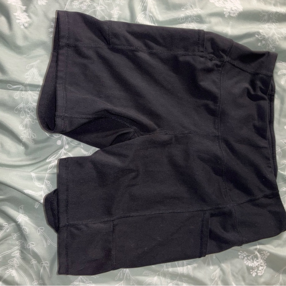 〰️Reebok Black spandex/ biker shorts 〰️